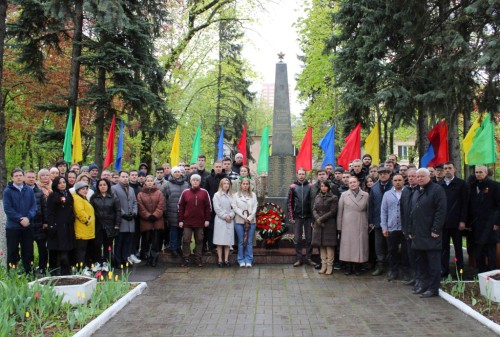 В Центре ВИМ состоялось торжественное возложение цветов, посвященное 79-й годовщине Победы в Великой Отечественной войне