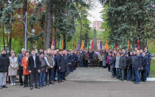 В ФНАЦ ВИМ состоялось торжественное возложение цветов, посвященное 78-й годовщине Победы в Великой Отечественной войне
