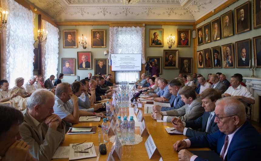 19 июня 2019 года состоялось заседание Временной комиссии Совета Федерации по вопросам законодательного обеспечения развития технико-технологической базы агропромышленного комплекса РФ