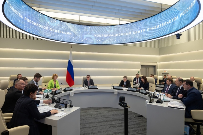 Вице-премьер Дмитрий Патрушев провел совещание по обеспечению аграриев сельскохозяйственной техникой