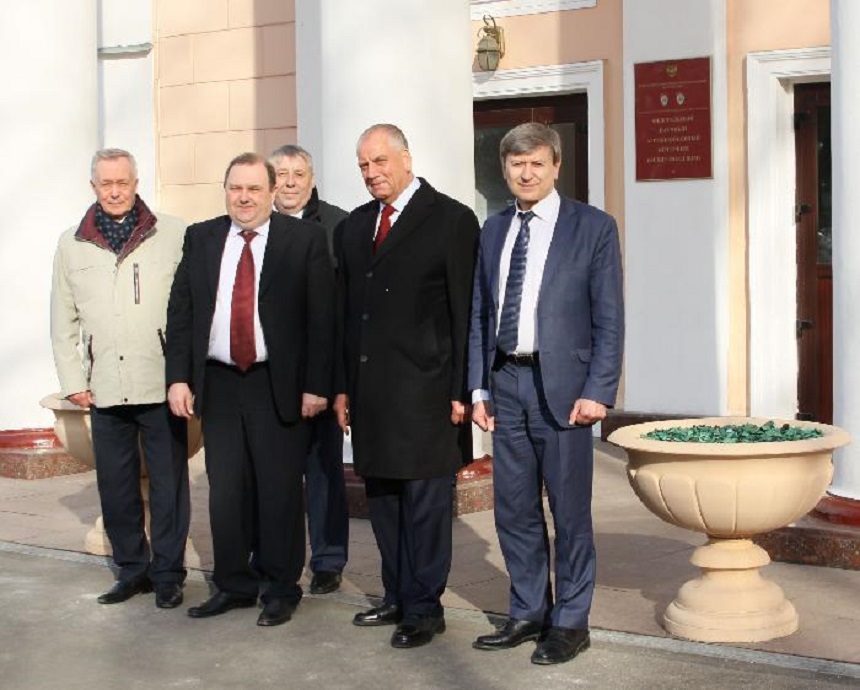 Федеральный центр ВИМ посетил заместитель председателя Комитета Совета Федерации РФ С.Г. Митин