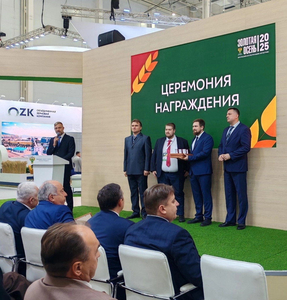 02jbr_201025.jpg 02jbr_201025.jpg